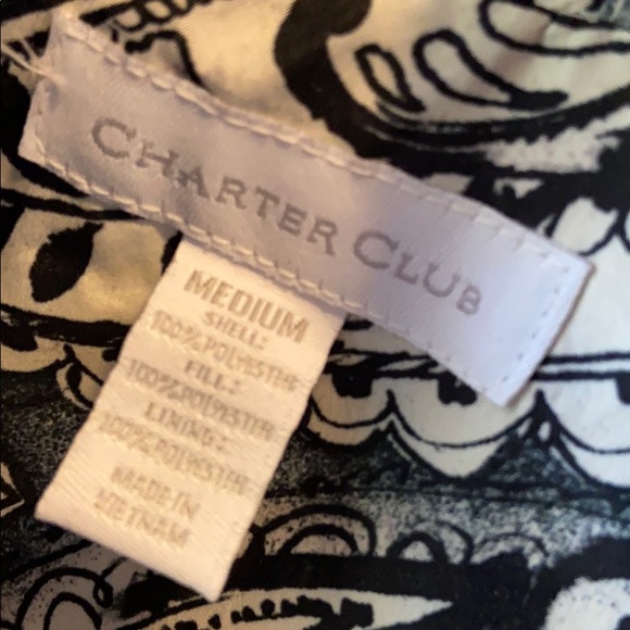 Like new Vest - Picture 3 of 4